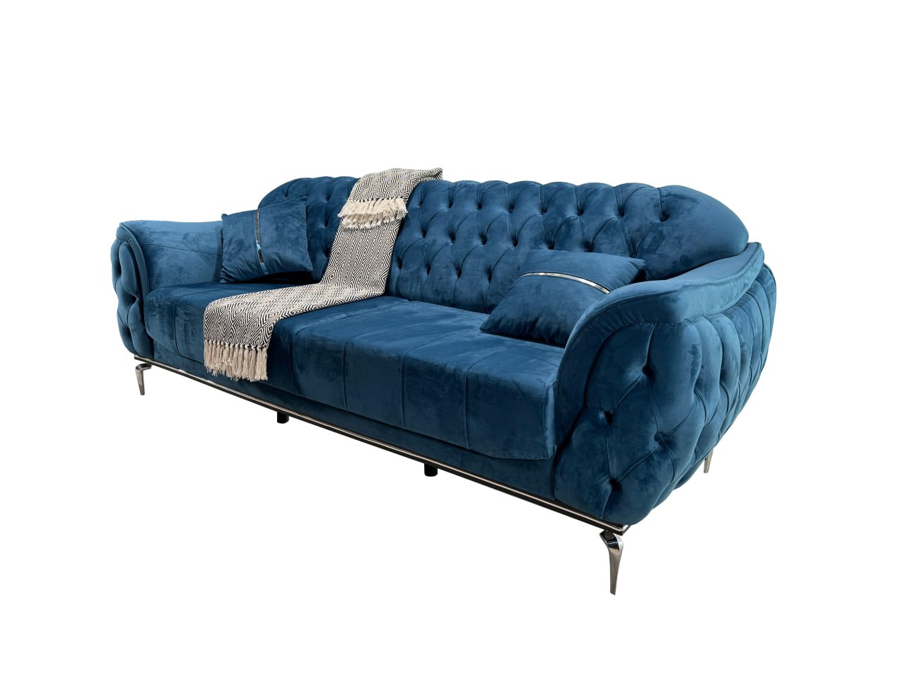 Upgrade your living space with the Q&amp;P Furniture Daffodil Sofa. Modern design, plush comfort, and durable build make it the perfect choice for any home.