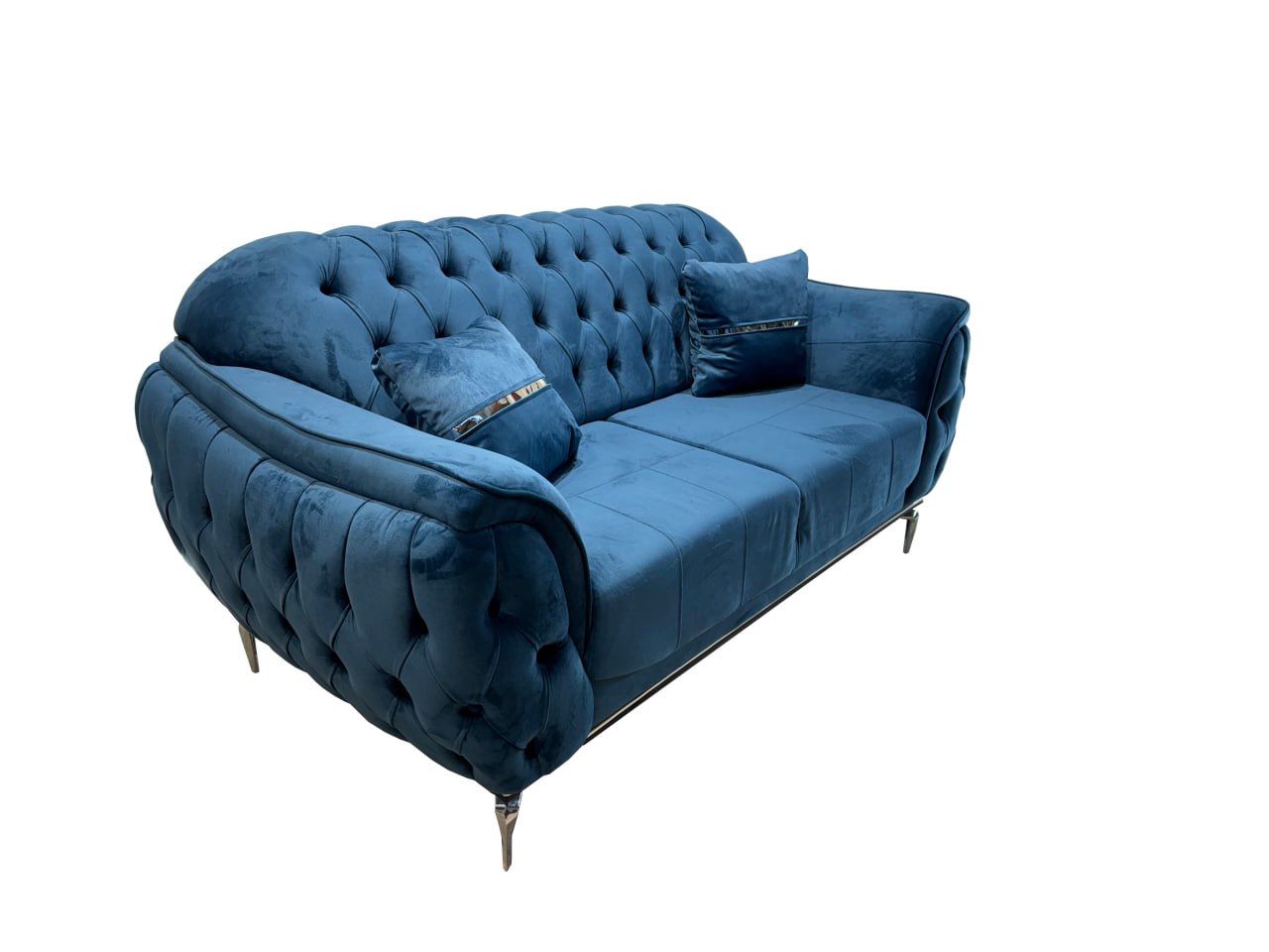 Upgrade your living space with the Q&amp;P Furniture Daffodil Sofa. Modern design, plush comfort, and durable build make it the perfect choice for any home.